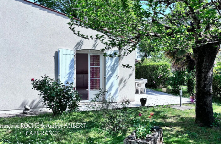 Maison 88m2 - plain-pied - 4 pièces - 3 chambres - garage - jardin clos à SAINTES (17)- Quartier La Fenètre — photo 3