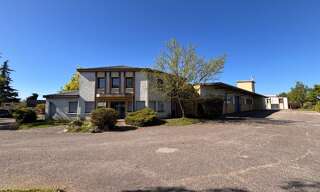 Bureau  2136 m² à louer à Lentilly (69210)