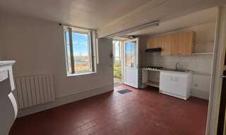 Immeuble  273 m² à vendre à Marseilles-lès-Aubigny (18320)