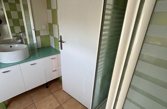 Immeubles de rapport à vendre - MARSEILLES LES AUBIGNY (18) — photo 4
