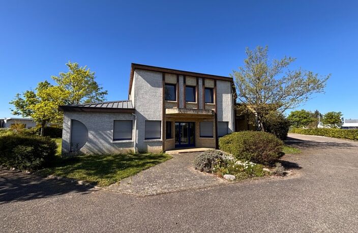 BÂTIMENT D’ACTIVITÉ INDÉPENDANT À VENDRE – 1 991 m² – TERRAIN 4 500 m² – ACCÈS A89 IMMÉDIAT – Lentilly — photo 2