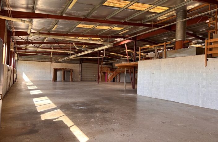 BÂTIMENT D’ACTIVITÉ INDÉPENDANT À VENDRE – 1 991 m² – TERRAIN 4 500 m² – ACCÈS A89 IMMÉDIAT – Lentilly — photo 5
