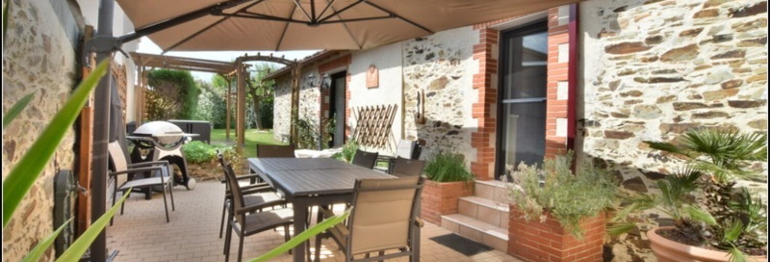 Maison 7 Pièces 200 m² à vendre à Les Brouzils (85260)