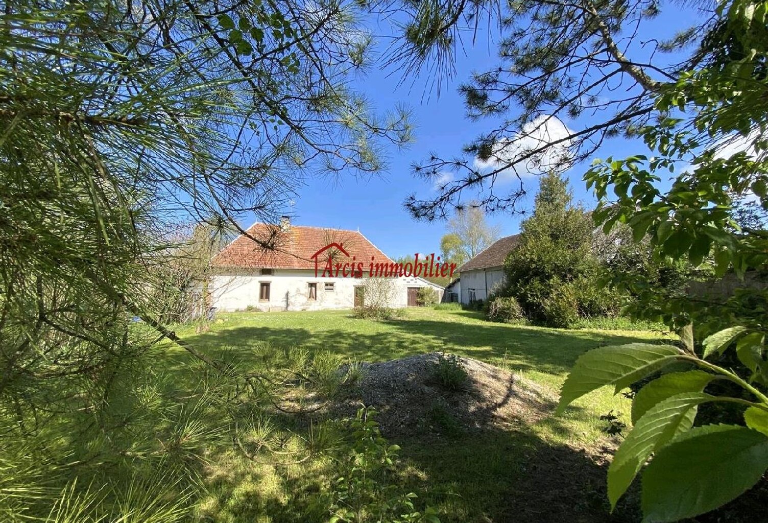 Vente maison 6 pièces 132 m² Saint-Nabord-sur-Aube (10700) — photo 1