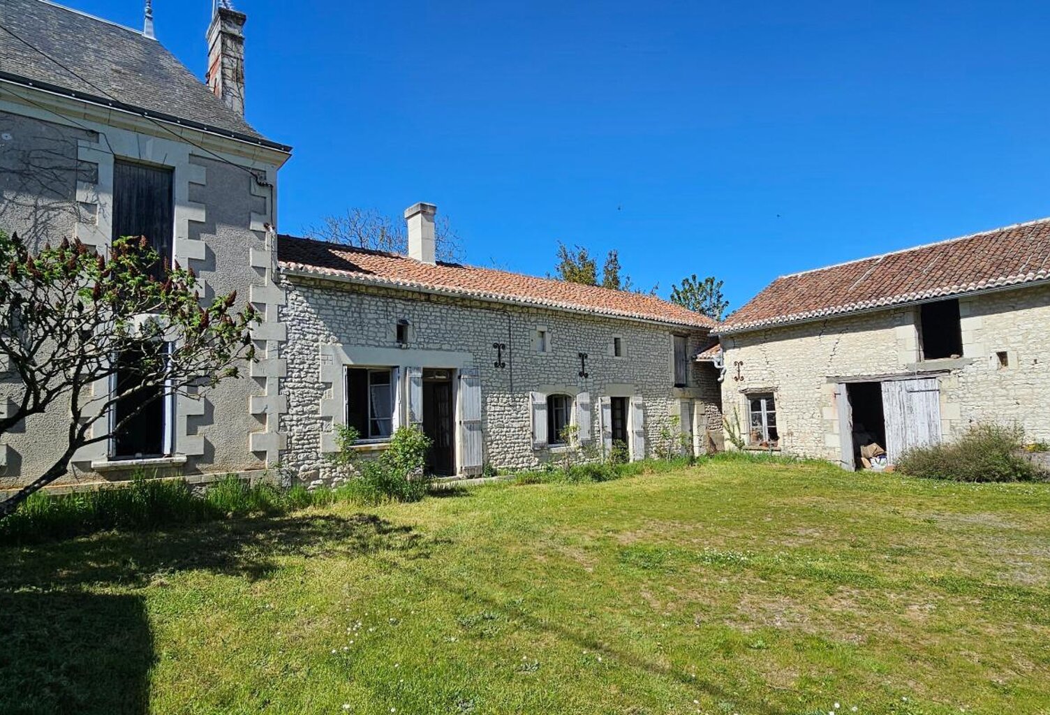 Maison À Vendre, Courcoué, 5 pièces — photo 1
