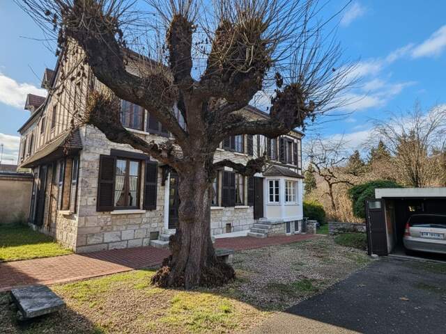Très belle maison au style normand de 202 m² à Vernon — photo du bien