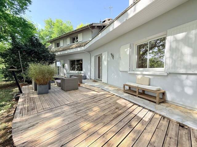 Maison d'exception au cœur d'un écrin de verdure — photo du bien