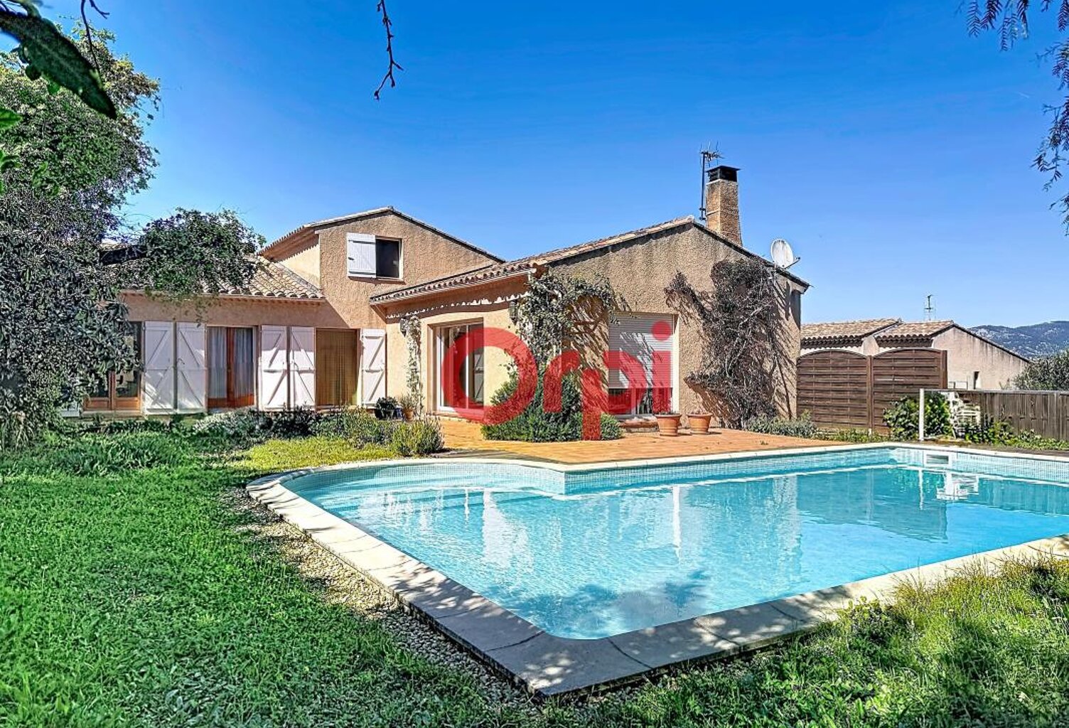 Villa de Plain-Pied (140 m²) – Quartier Recherché cadre campagne – Piscine & Garage 120 m² — photo 1