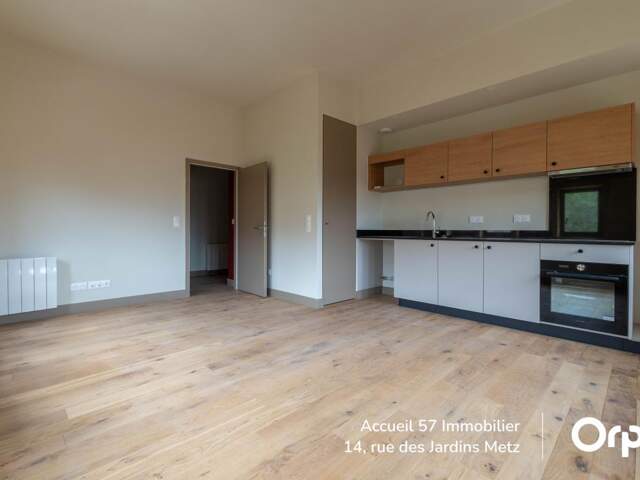 Appartement À Louer — photo du bien