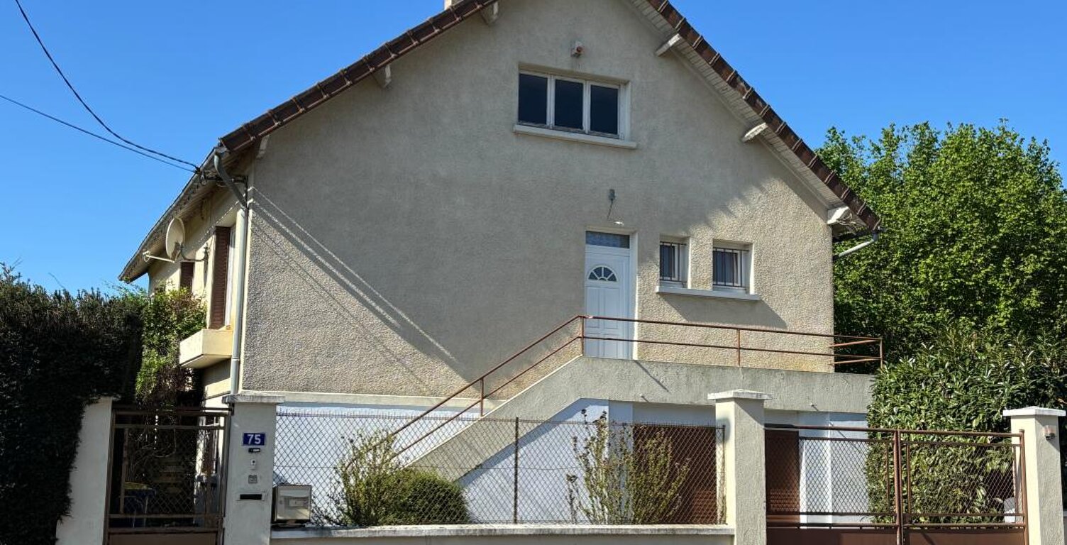 Maison À Vendre — photo 1