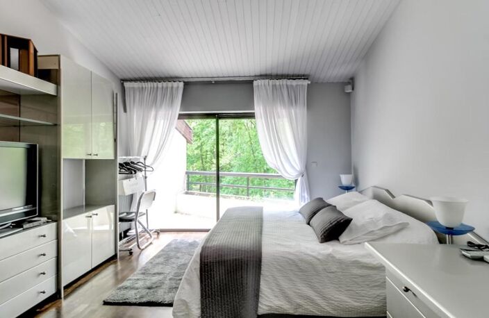 Maison d’architecte au cœur d’un écrin de verdure – Saint-Jean — photo 4