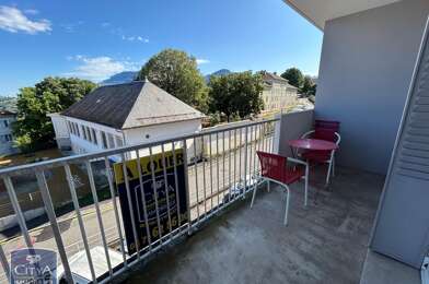 Appartement 4 pièces 807 €