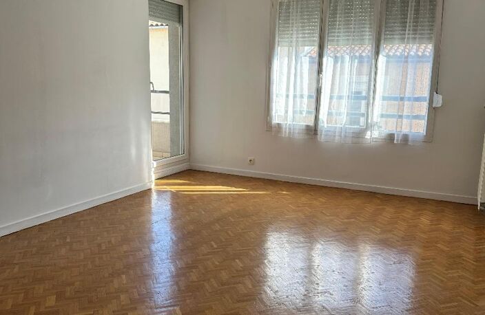 Location appartement 2 pièces 48 m² à Lyon 3 (69003) — photo 2