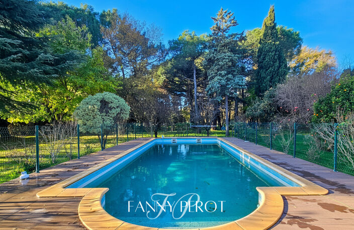 A Argelès, maison de caractère de 220 m² sur grande parcelle arborée avec piscine — photo 2