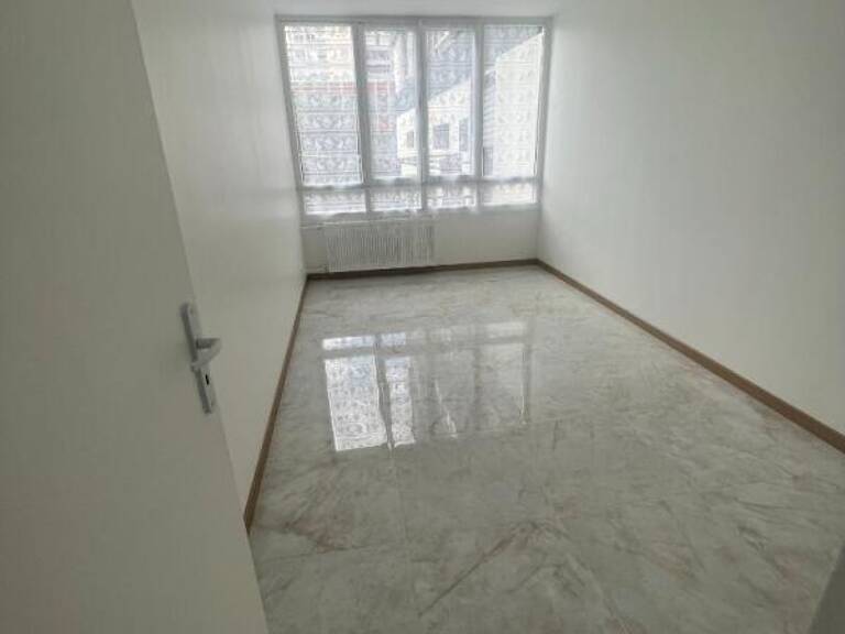 Appartement Aubervilliers 3 pièce(s) 73 m2 — photo 1
