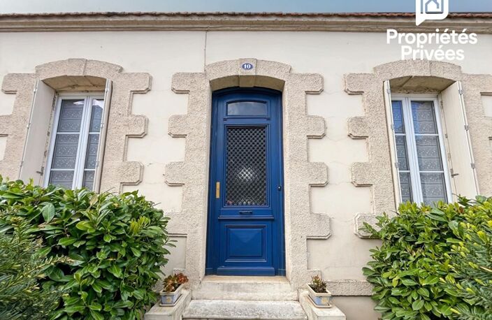 Maison de charme à Blaye avec vue estuaire, piscine et fort potentiel d'aménagement — photo 4