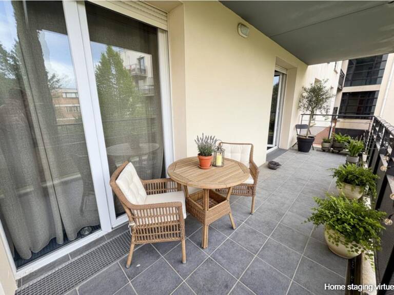 T2 50 m² rénové, balcon 13 m², parking  Résidence sécurisée — photo 1