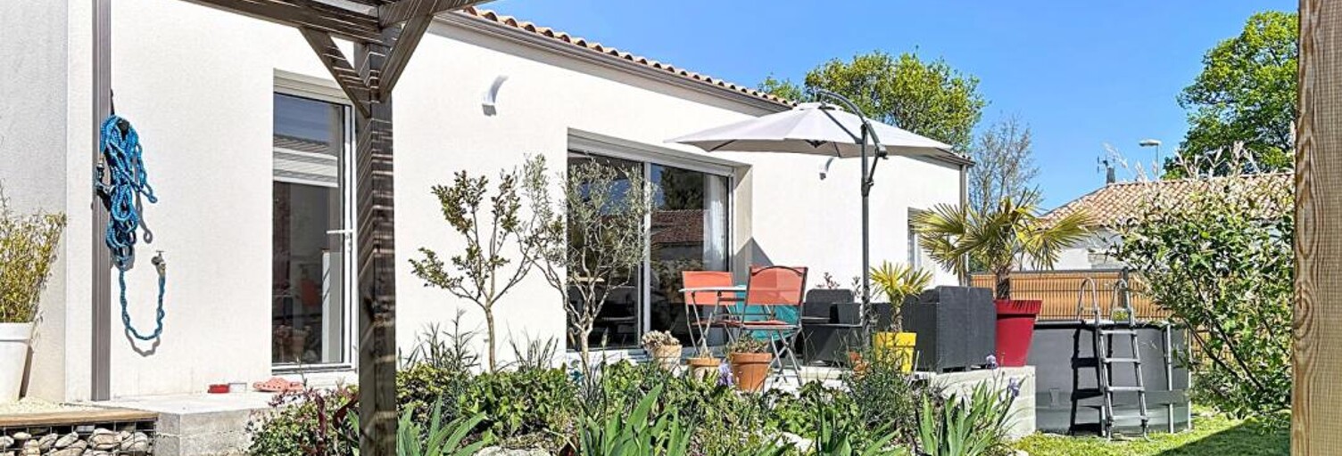 Maison 5 Pièces 107 m² à vendre à Saint-Jean-de-Liversay (17170)