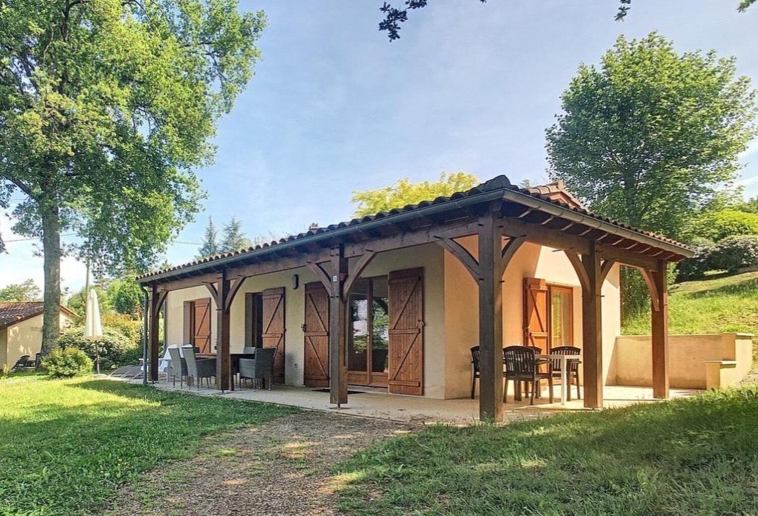 Maison dans un village de vacances à Gourdon — photo 1