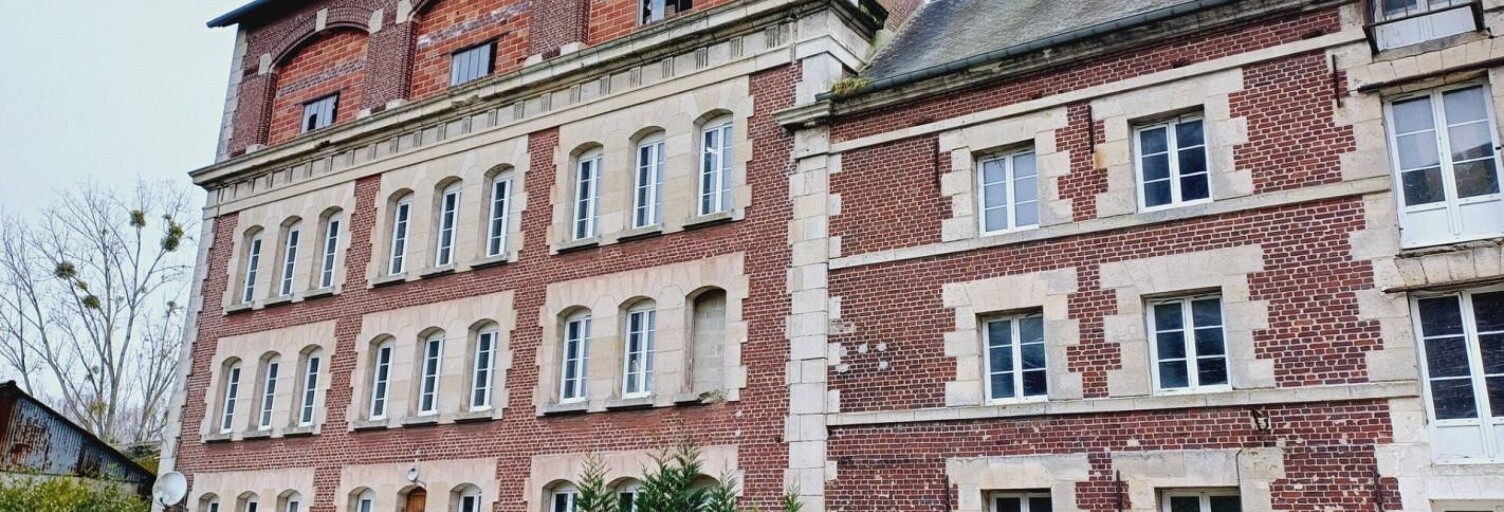 Immeuble  1900 m² à vendre à Noyon (60400)