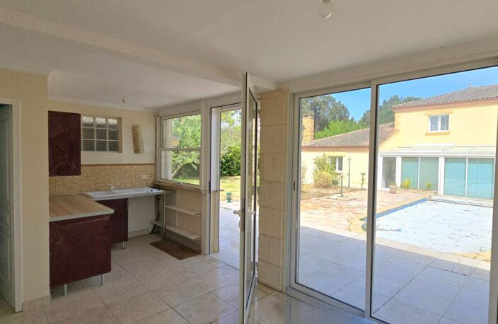 Maison individuelle de standing, avec piscine et double garage — photo 4