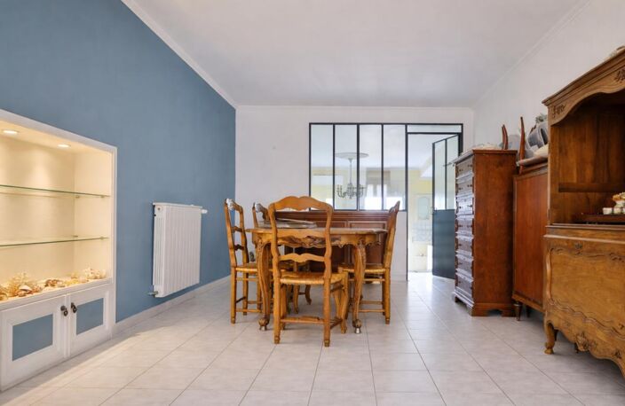 Maison Moux 8 pièce(s) 182 m2 — photo 2