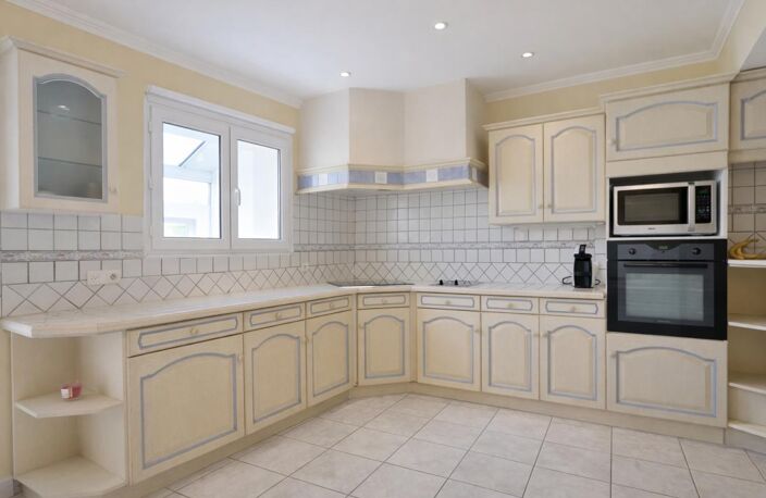 Maison Moux 8 pièce(s) 182 m2 — photo 5