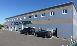 Bureau  358 m² à louer à Arles (13200)