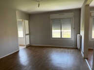 Leasing Appartement 4  pièces 80 m² Cluis — photo 2