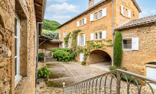 Maison 14 Pièces 410 m² à vendre à Ville-sur-Jarnioux (69640)