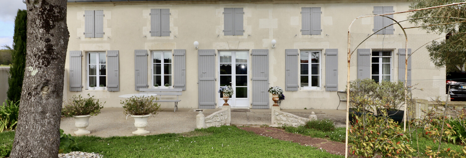 Maison 9 Pièces 144 m² à vendre à Arces (17120)