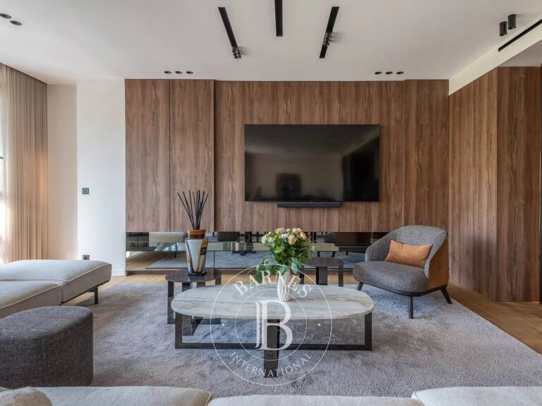 Lyon 6 - Tête d'Or - Appartement de 186,71 m² - Vue Dégagée sur le Rhône - 4 Chambres - Balcons - Garage - Cave — photo 1