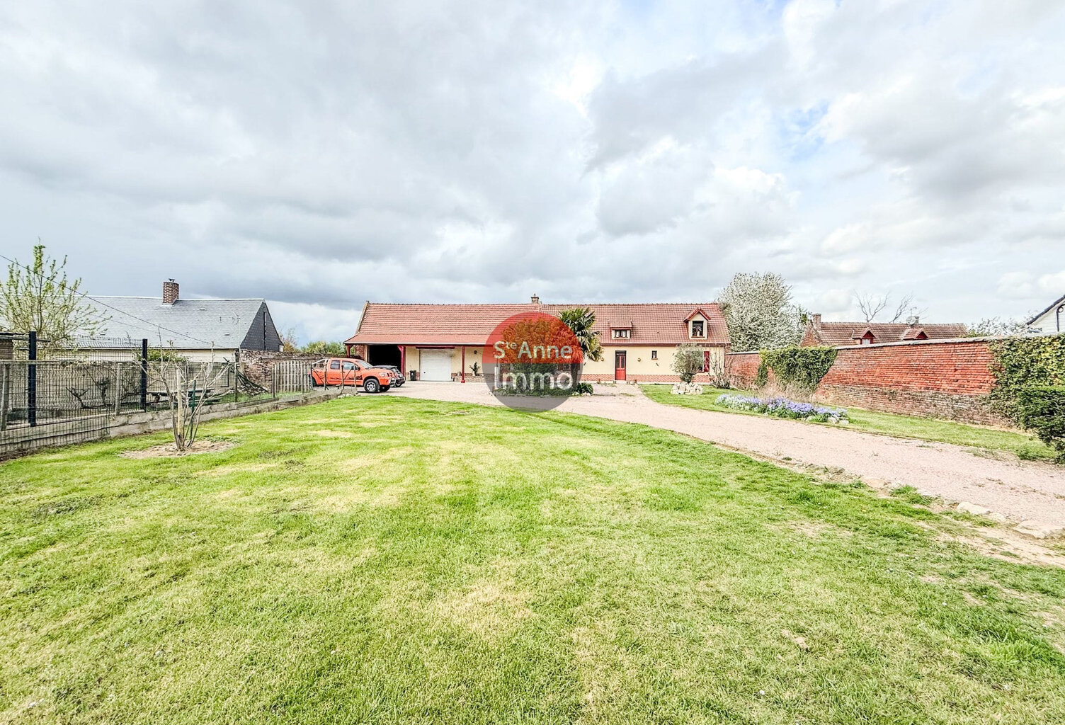 CAIX - LONGERE - 158m2 - AUTONOMIE DE PLAIN PIED - 4 CHAMBRE — photo 1