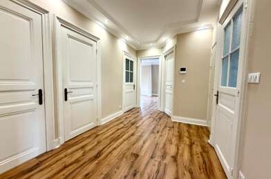 Appartement 8 pièces 270000 €