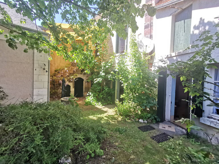 MAISON DE VILLAGE A RENOVER - YZEURES SUR CREUSE — photo 1