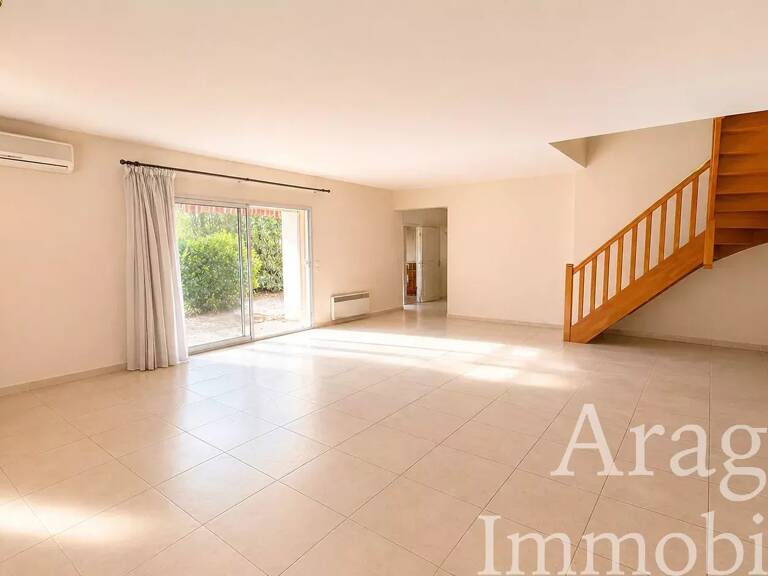 Villa 4 faces avec jardin. — photo 1