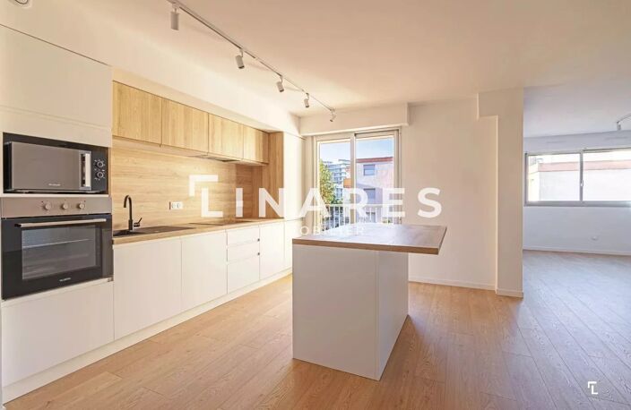 L'EPURÉ - Appartement T3 de 88m2 - Balcon - 13008 — photo 3
