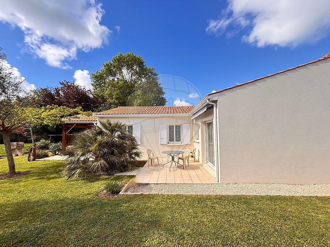 Saint-Sulpice-de-Royan Maison 4 pièces 108 m²