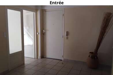 Bureau 1 pièces 410 €