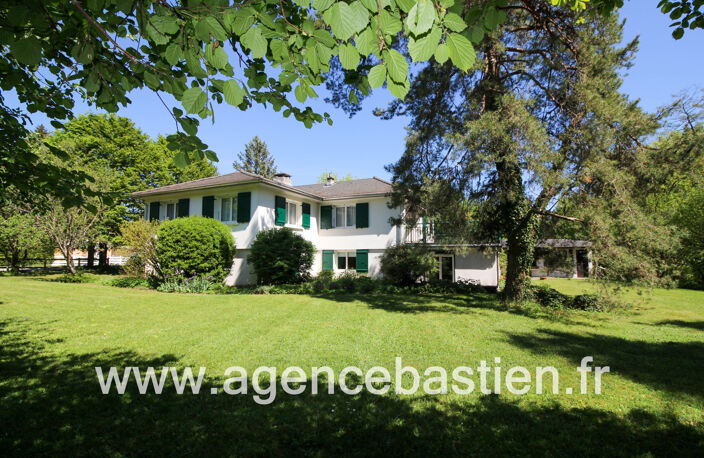 Villa 8 pièces avec 6 chambres sur 2 006 m2 de terrain à Sai — photo 2