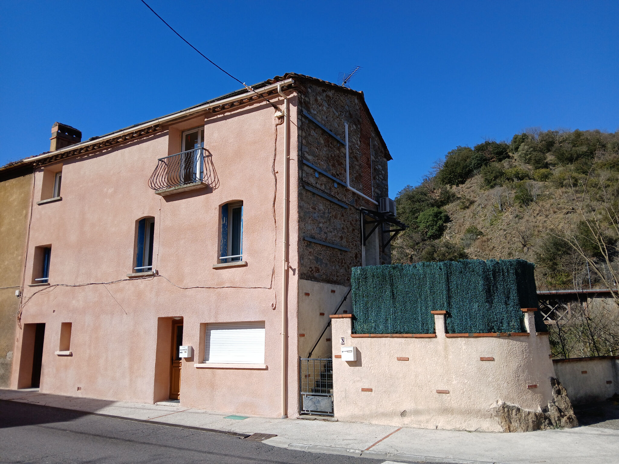 Immeuble  à vendre Reynès 66400