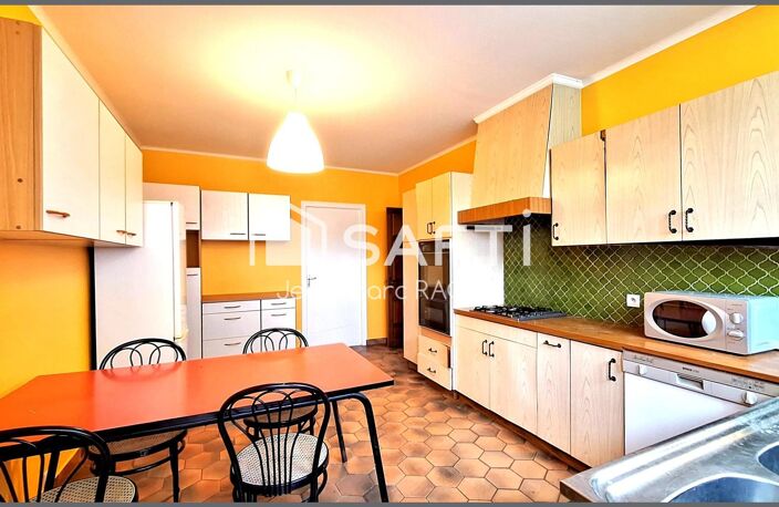 Maison de caractère 181 m², 5 chambres, à rénover. — photo 5