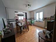 Maison avec jardin, terrasse et garage — photo 3