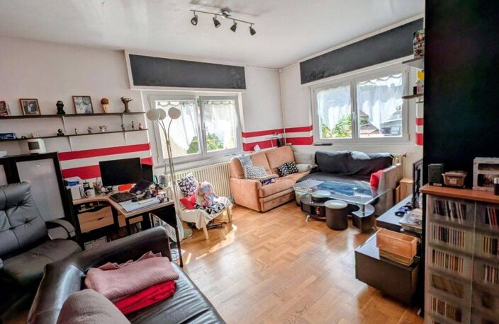 Maison avec jardin, terrasse et garage — photo 4