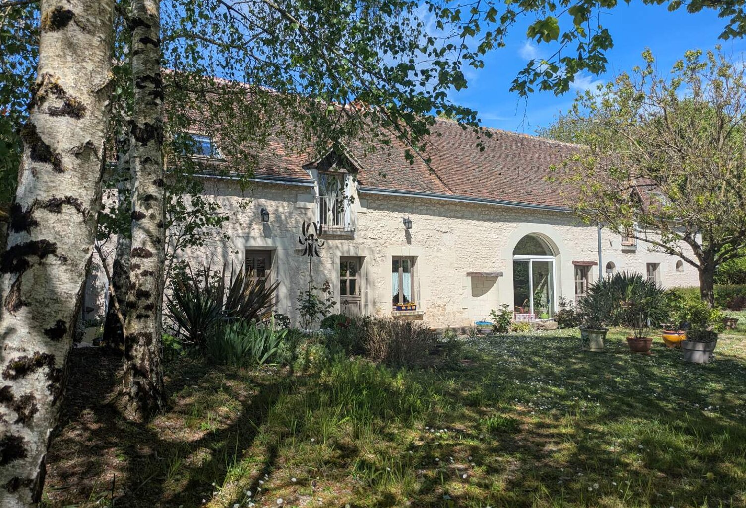 Vente maison 6 pièces 220 m² Sainte-Maure-de-Touraine (37800) — photo 1