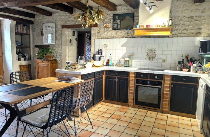 Vente maison 6 pièces 220 m² Sainte-Maure-de-Touraine (37800) — photo 2