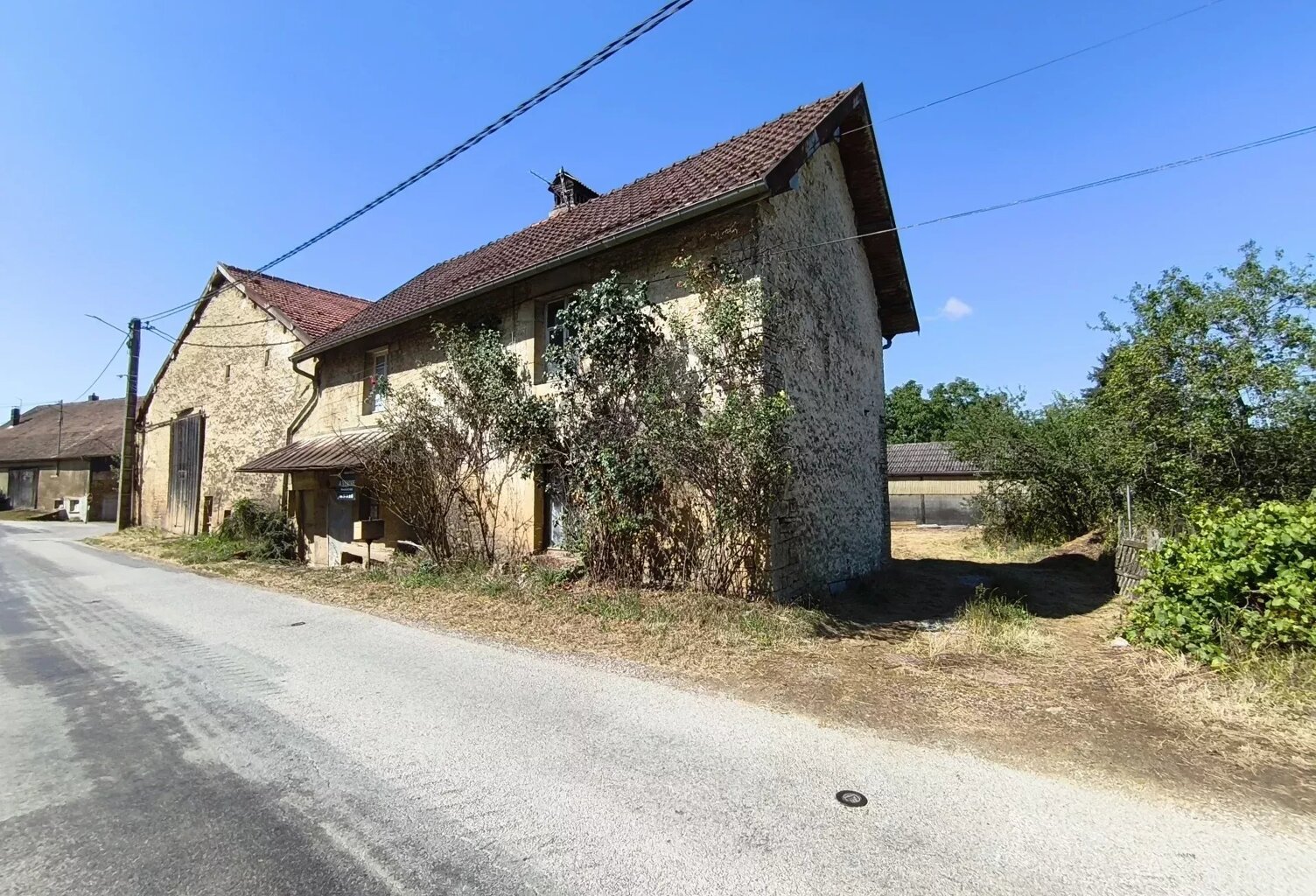 Maison à réhabiliter — photo 1