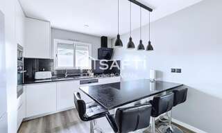 Maison 6 Pièces 140 m² à vendre à Sainte-Hélène (33480)