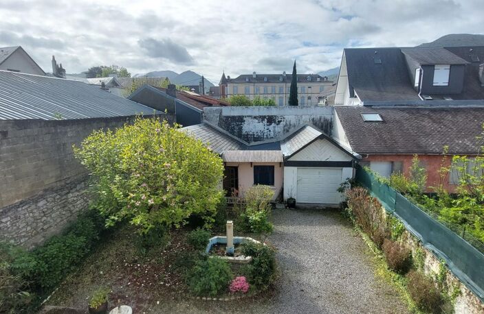MAISON BAGNERES DE BIGORRE/ DEPENDANCES/GARAGE — photo 2