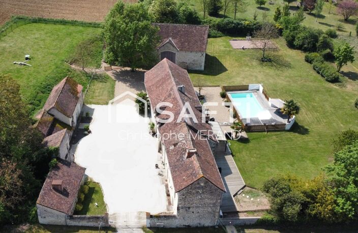 Très belle propriété à DANGE SAINT ROMAIN — photo 2